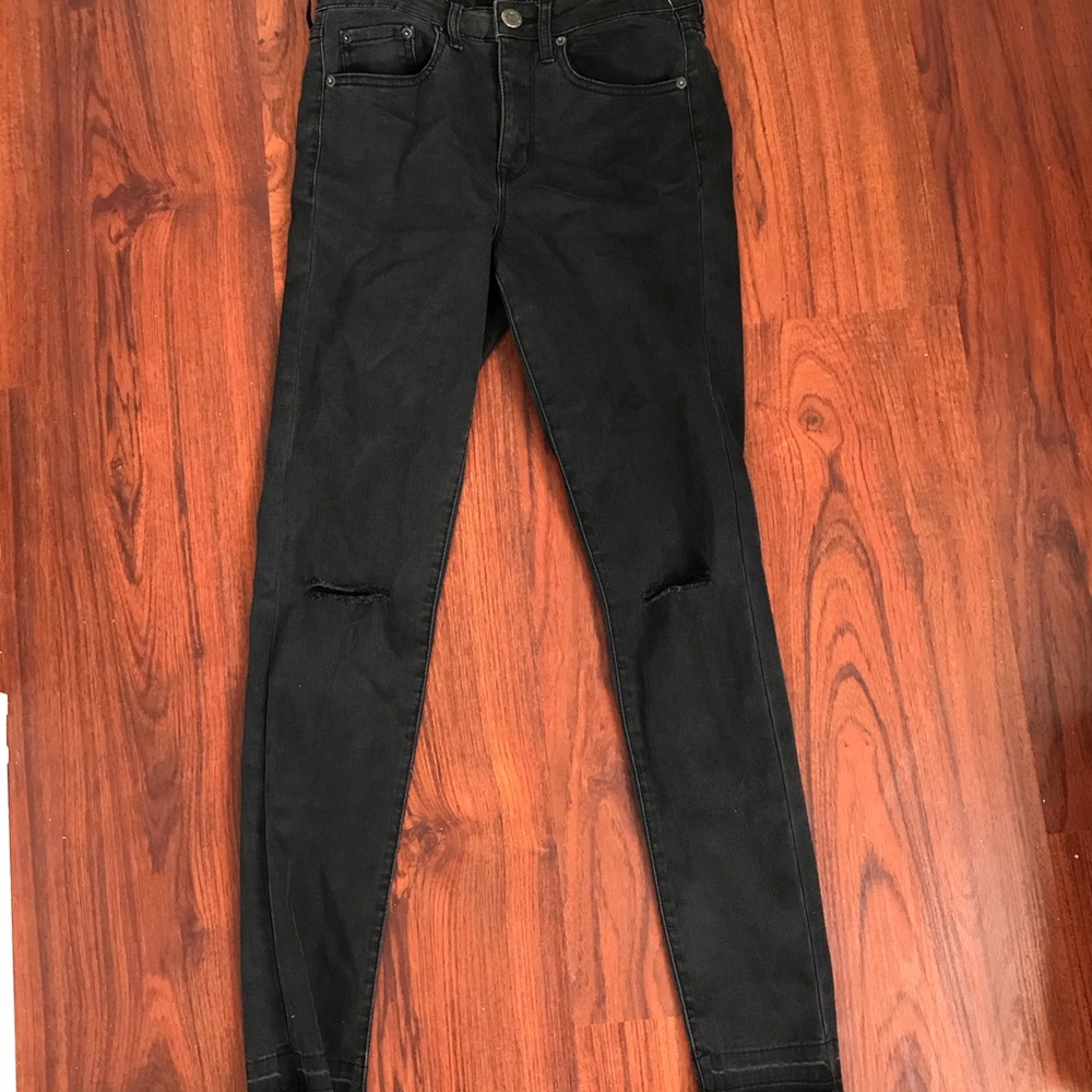 Aeropostal black ripped jeans
